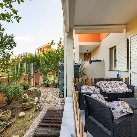 Holiday home Domus Centro By Interhome